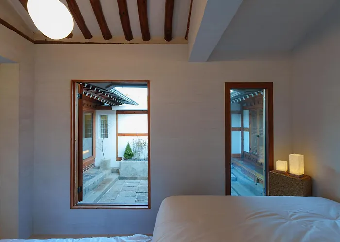 Bukchon Hanok - 'yul Jae' Seoul